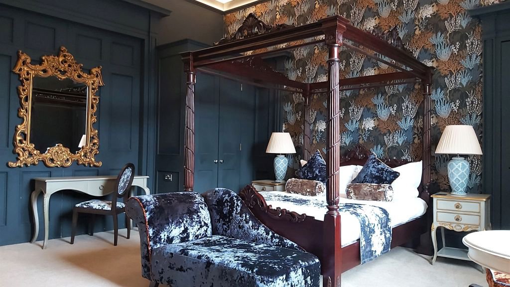 Georgian Suite Room 19