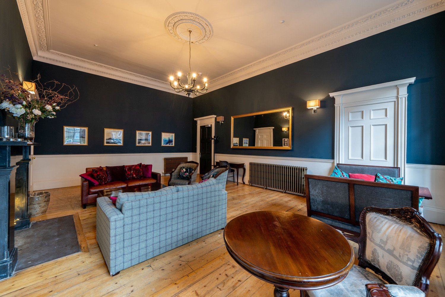 No11 Big Lounge